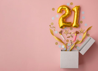 СМ-Стоматология» отмечает свой 21-й день рождения!