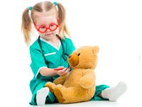 В «СМ-Клиника» для детей и подростков пришли игрушечные пациенты