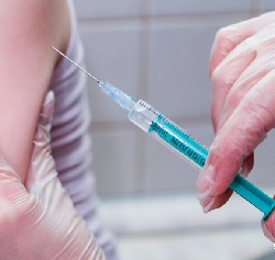 Прививка от энцефалита в Москве